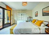 Superb New & Design Apartment, 3 bedrooms - Leiligheter