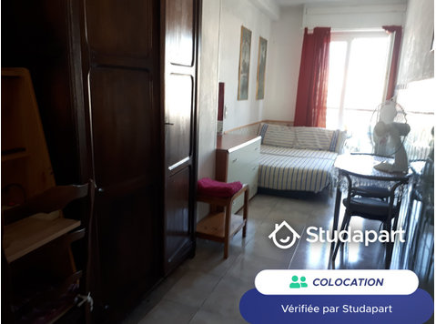 2 chambre(s) libre(s) dans une colocation de 1 chambres… - À louer