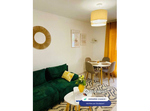 Appartement entièrement équipé situé dans une petite… - Kiralık