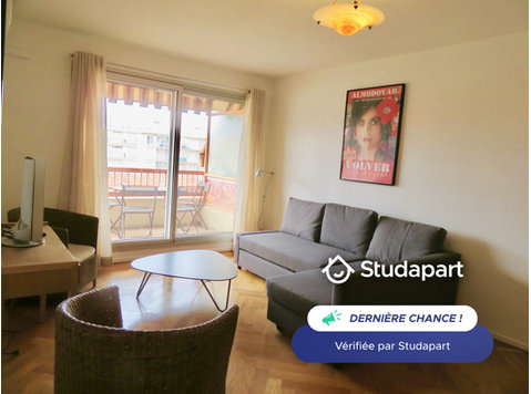 Appartement meublé 2 pièces 53,25 m2 étage élevé avec… - À louer