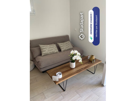 Dans une Résidence neuve et de standing, cet appartement… - À louer