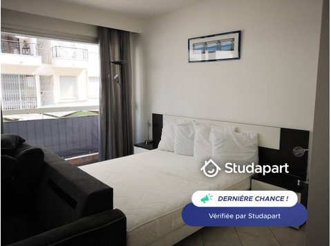 PS : J'avais reçu beaucoup de demandes hors sujet l'année… - À louer