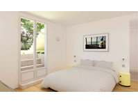 Nice luxurious designer apartment - 3 bedrooms with garden… - Te Huur