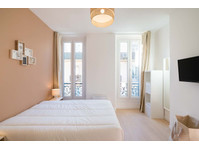 Chambre 3 - GIMELLI - Appartements