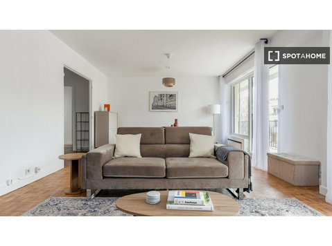 Mieszkanie z 3 sypialniami do wynajęcia w Paryżu - Mieszkanie