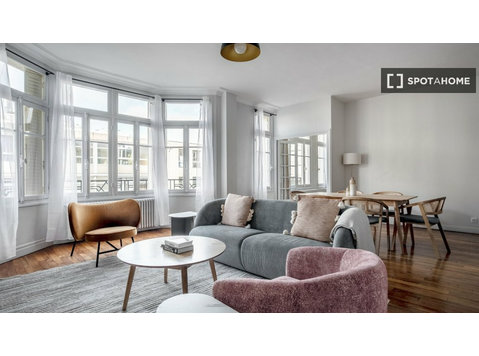 3-Zimmer-Wohnung zur Miete in Paris, Paris - Wohnungen