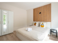 Private Room in Issy-les-Moulineaux, Paris - Collocation