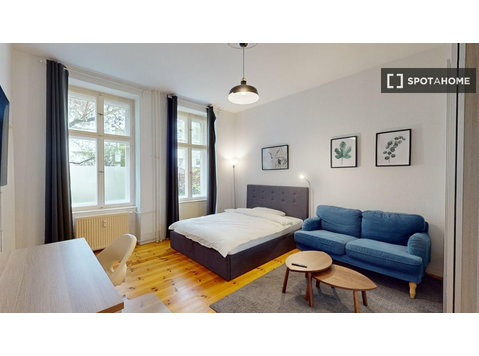 Appartamento ammobiliato con 1 camera da letto in… - Appartamenti