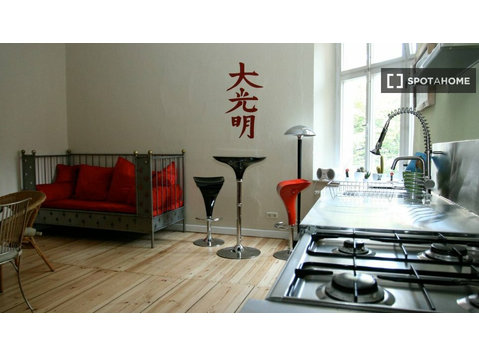 Appartamento con 2 camere da letto in affitto a Berlino - Appartamenti