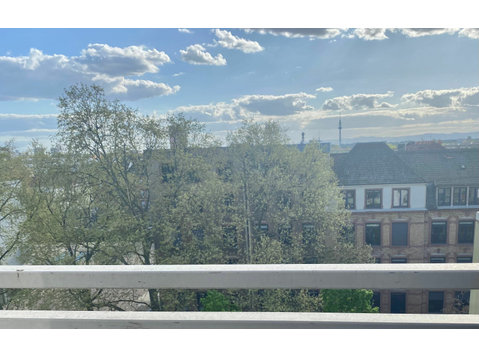 Neue Wohnung auf Zeit mit schöner Aussicht (Ludwigshafen am… - Zu Vermieten