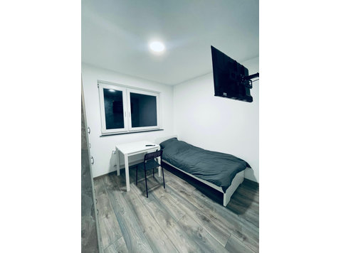 Helles, modernes 4-Zimmer-Apartment mit Einzelbetten,… - For Rent