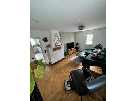 Modern & central 3 room apartment (near airport & fair) - For Rent