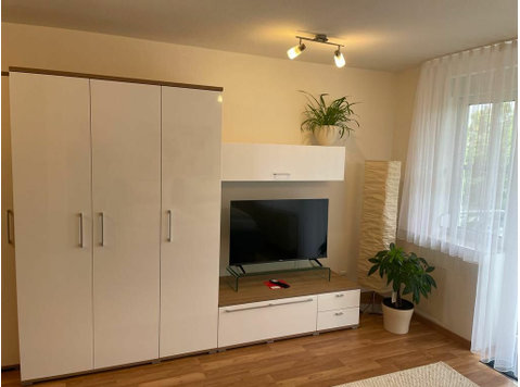 Quiet apartment located in Kornwestheim - Izīrē