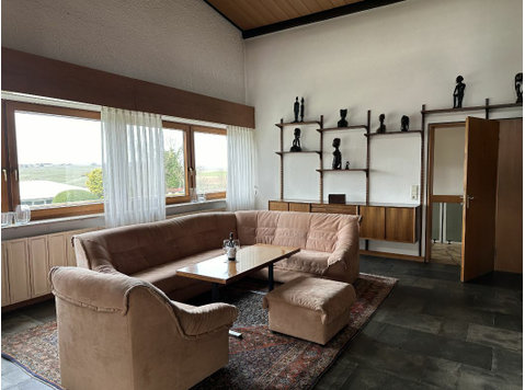 Spacious gallery apartment in Lauffen am Neckar - De inchiriat