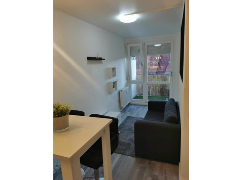 Stilvolles möbliertes 1,5-Zimmer-Wohnung mit Balkon und EBK… - Aluguel