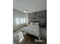 Luxury Two Bedroom Apartment - Korterid