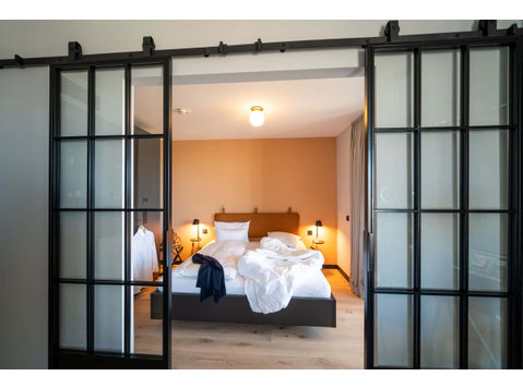 Black F Tower Family Suite Black L - Apartments