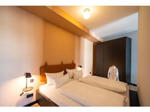 Black F Tower - Junior Suite Black L - Apartments