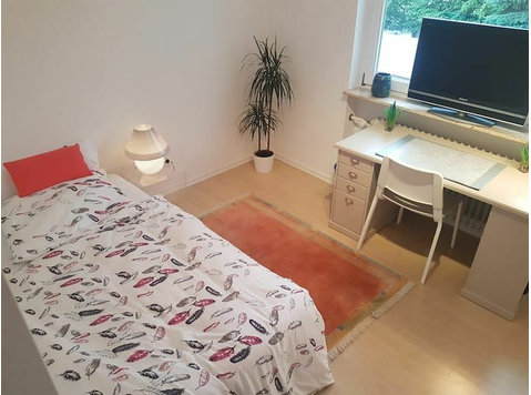 Cosy 3-Room Apartment in Heidelberg Rohrbach - Aluguel