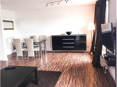 Wunderschöne, modische Wohnung auf Zeit in Heidelberg - Zu Vermieten
