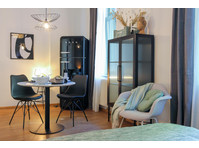 Microapartment with upscale furnishings in core renovated… - Te Huur