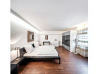 Modern & fashionable loft in vibrant neighbourhood,… - For Rent