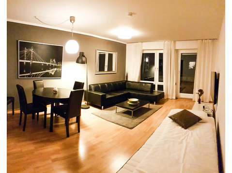 Modern studio in Heidelberg with balcony - За издавање