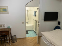 Stilvolle 2-Zimmer Wohnung in Villengegend, 9 Min ins… - Zu Vermieten