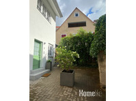 Beautiful 3-storey house Neuenheim with fantastic design… - Διαμερίσματα