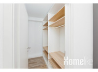 New opening: 2-room business apartment with a view - Apartamente