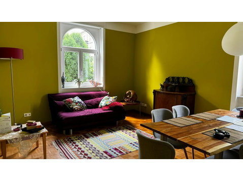 Beautiful 4 room apartment in the center of Karlsruhe - For Rent