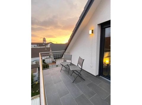Charmantes Studio-Apartment im Herzen von Karlsruhe Neureut - De inchiriat
