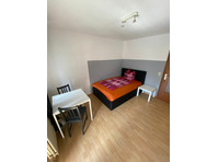 Cozy 1-room-Apartment with balcony in Karlsruhe-Waldstadt - Til Leie