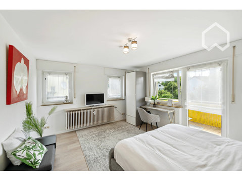 "Luxurious Living, - Beautiful ,new apartment in Karlsruhe - الإيجار