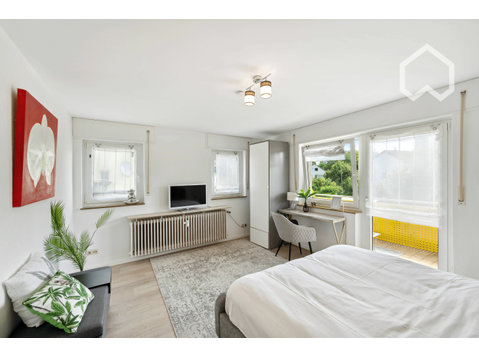 "Luxurious Living, - Beautiful ,new apartment in Karlsruhe - Kiadó
