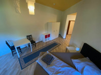 Spacious 1-room-Apt in KA-Waldstadt with balcony - Aluguel