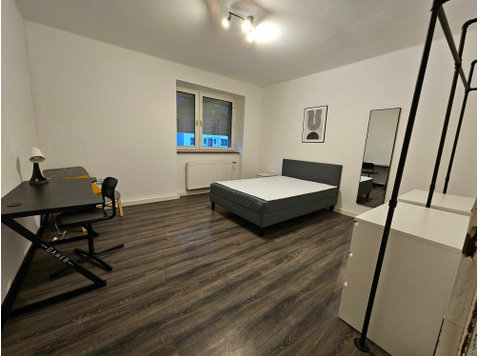 All Inkl. 4-Zimmer: in Mannheim Neckarstadt-West Zentrale… - Zu Vermieten