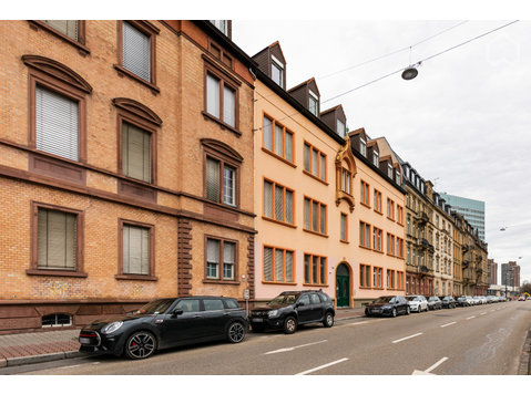 Modische & liebevoll eingerichtete Wohnung direkt am Neckar… - Zu Vermieten