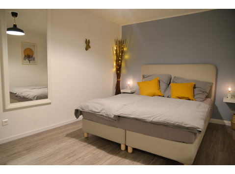 Extraordinary Apartment next to the city centre | fast WiFi - Aluguel