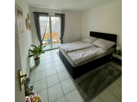 New, spacious studio in popular area, Mannheim - For Rent