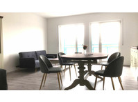 Newly decorrated stylish studio apartment - À louer