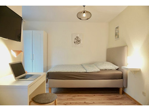 🎖Studio Apartment ¦ 5min. HBF & SAP-Arena - For Rent