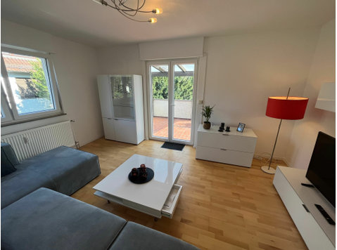 ideal flat for expats etc. in a calm area nearby Mannheim… - Til leje