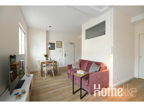 Bright ground floor apartment with a view of the inner… - アパート