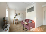 Bright ground floor apartment with a view of the inner… - 公寓