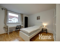 Private Room in Bad Cannstatt, Stuttgart - Общо жилище