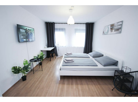 City location 4 rooms 7 Beds Balcony Netflix INET - For Rent