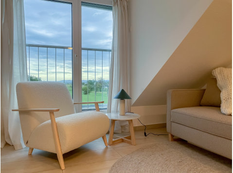 Deluxe Maisonette | Airport/Trade Fair Stuttgart | Parking - For Rent