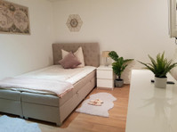 Fully furnished and serviced apartment next to Patch… - K pronájmu