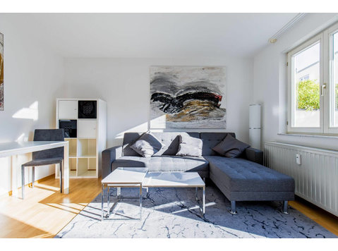 Modern & cute suite in Stuttgart - For Rent
